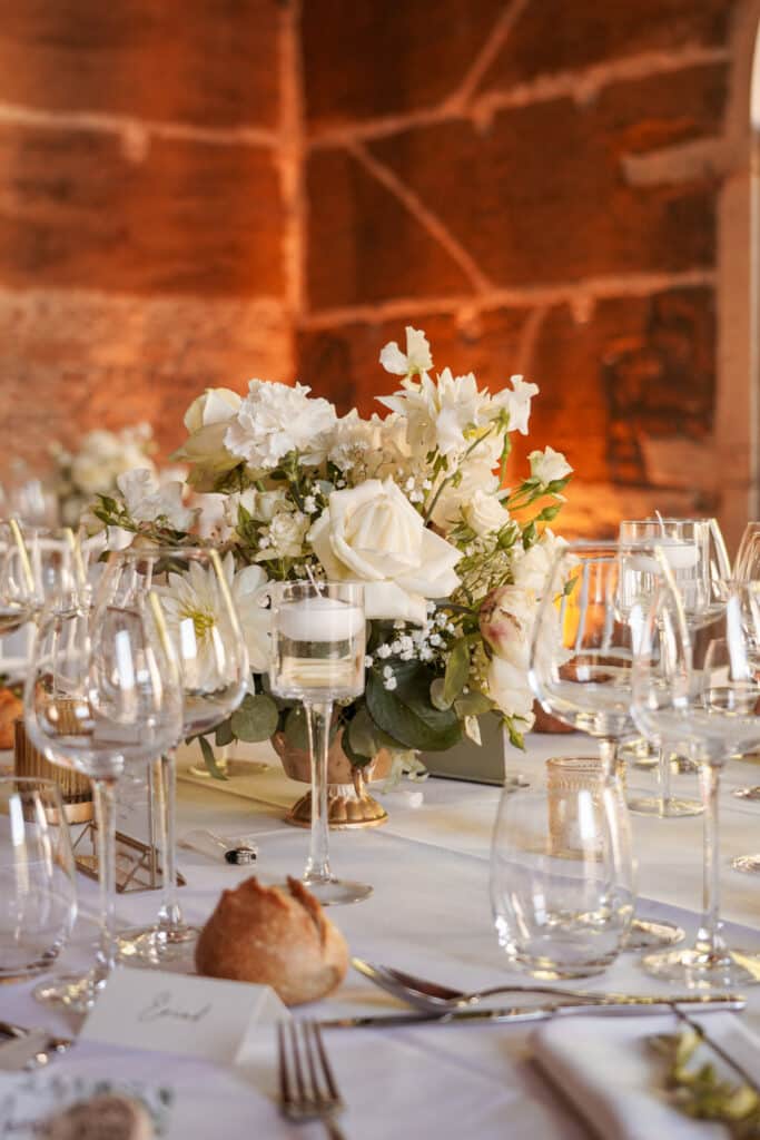 centre de table mariage blanc, fleuriste mariage lyon