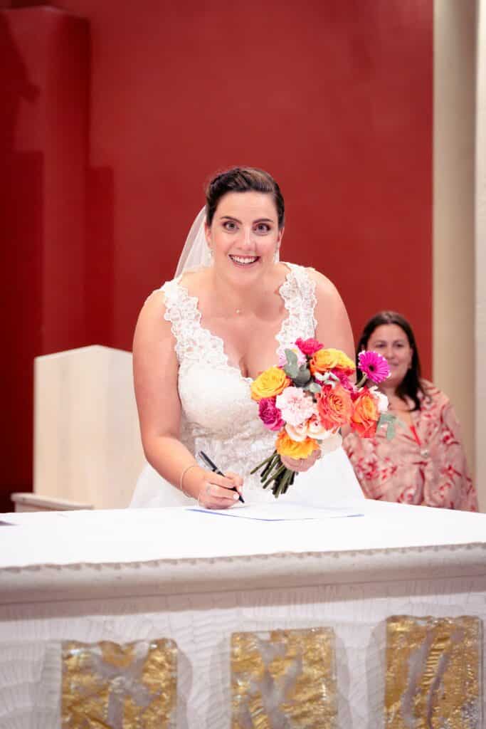 bouquet de mariée église 